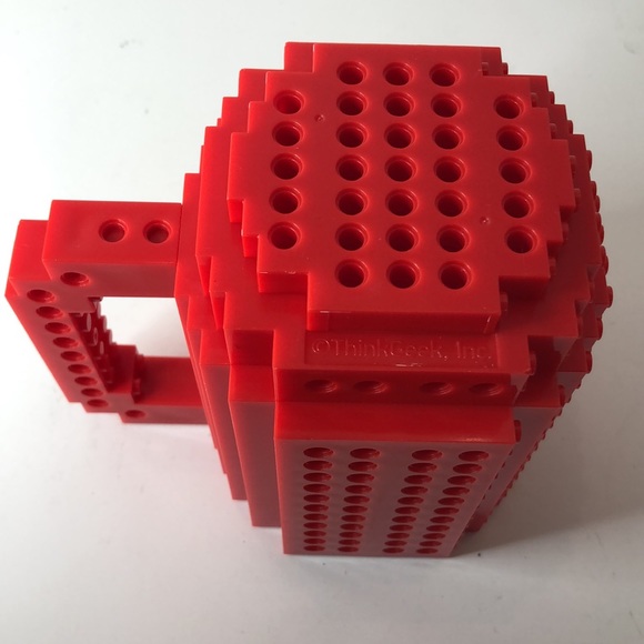 ThinkGeek Build on Brick Plastic Mug - Picture 4 of 4